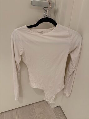 PUMIEY White Long-Sleeve Bodysuit